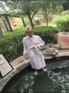 黑料吃瓜 【重金定制】极品在校女大学生【濑濑】露脸裸舞，挑战温泉露出性爱，在学校里露脸全裸游走 - 爱情岛-全网最全最新各类乱伦, 黑料,吃瓜系列免费视频网站
