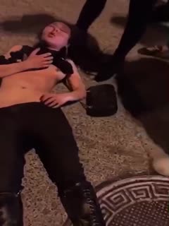 家庭乱伦 捉奸最前线抓到小三大街剥光打惨了 - 爱情岛-全网最全最新各类乱伦, 黑料,吃瓜系列免费视频网站