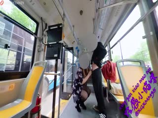 黑料吃瓜 最大胆骚货【性感小猫咪】勾引路人在巴士操逼 - 爱情岛-全网最全最新各类乱伦, 黑料,吃瓜系列免费视频网站