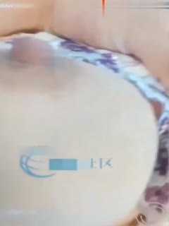 家庭乱伦 分享母子乱伦1978年的妈妈保养的非常好粉嫩的阴唇带一点黑最终沦落成儿子的性母狗 - 爱情岛-全网最全最新各类乱伦, 黑料,吃瓜系列免费视频网站