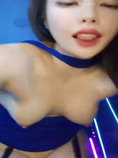 黑料吃瓜 姐弟乱伦被弟弟同学发现，他也忍不住舔起了骚姐的嫩穴 - 爱情岛-全网最全最新各类乱伦, 黑料,吃瓜系列免费视频网站