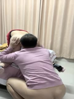 黑料吃瓜 弟弟趁大哥不在家追求嫂子寻求刺激直接在床边强制后入爆草衣服都没脱 - 爱情岛-全网最全最新各类乱伦, 黑料,吃瓜系列免费视频网站