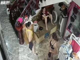 国产黄片 【监控偷拍】婆婆当着孙子面脱内裤趁儿媳不在勾引儿子 - 爱情岛-全网最全最新各类乱伦, 黑料,吃瓜系列免费视频网站