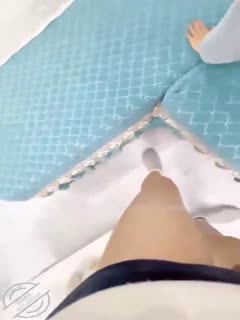 黑料吃瓜 【兄妹乱伦】半夜钻进妹妹被窝打着按摩的名义插进了她的蜜穴 - 爱情岛-全网最全最新各类乱伦, 黑料,吃瓜系列免费视频网站
