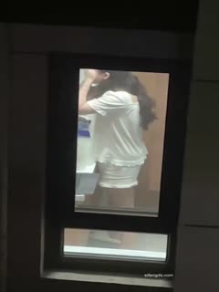 家庭乱伦 精品稀缺 潜入国内某航空公司空姐宿舍 真实跟拍空姐宿舍窗外偷拍多位空姐日常生活洗澡换衣服 - 爱情岛-全网最全最新各类乱伦, 黑料,吃瓜系列免费视频网站