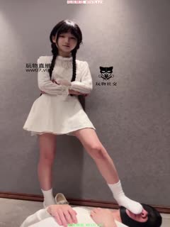 国产黄片 大神【狗哥】萝莉女主白袜踩踏废物鸡鸡 - 爱情岛-全网最全最新各类乱伦, 黑料,吃瓜系列免费视频网站