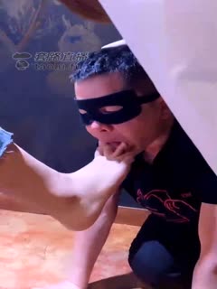 国产黄片 KTV两个太妹爆虐要命的节奏 - 爱情岛-全网最全最新各类乱伦, 黑料,吃瓜系列免费视频网站