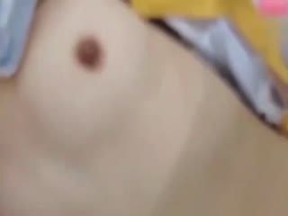 国产黄片 【真实乱伦亲妹妹】妹妹在家总是不穿内衣睡觉，忍不下去了给她射了 - 爱情岛-全网最全最新各类乱伦, 黑料,吃瓜系列免费视频网站