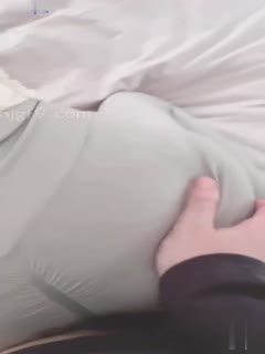 家庭乱伦 【嫂子乱伦】大哥不在家，剪开大嫂瑜伽裤疯狂输出 - 爱情岛-全网最全最新各类乱伦, 黑料,吃瓜系列免费视频网站