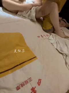 黑料吃瓜 【极品淫妻美杜莎】按摩店被男技师按到流水，绿帽干脆叫上技师一起3P，两个人轮换抽插，把淫妻玩到喷水 - 爱情岛-全网最全最新各类乱伦, 黑料,吃瓜系列免费视频网站