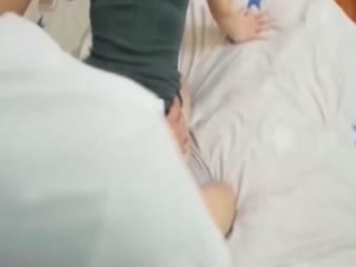 黑料吃瓜 【母子乱伦】妈妈下班坐床上回复信息被饥渴的儿子强迫性性交后入 - 爱情岛-全网最全最新各类乱伦, 黑料,吃瓜系列免费视频网站
