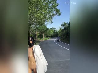 黑料吃瓜 骚母狗户外大胆露出，露逼放尿一应俱全 - 爱情岛-全网最全最新各类乱伦, 黑料,吃瓜系列免费视频网站