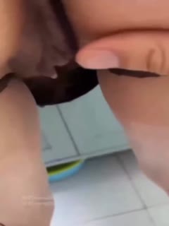 家庭乱伦 【母子乱伦】性感骚妈爱上年轻的儿子，主动帮儿子口交后让他内射！ - 爱情岛-全网最全最新各类乱伦, 黑料,吃瓜系列免费视频网站