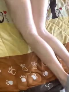 家庭乱伦 清纯容貌-趁妹妹玩手机射她腿上 - 爱情岛-全网最全最新各类乱伦, 黑料,吃瓜系列免费视频网站