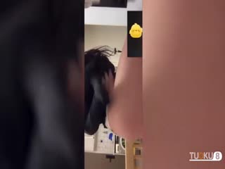 家庭乱伦 快手网红马鑫爱吃麻辣烫,舔奶视频流出 - 爱情岛-全网最全最新各类乱伦, 黑料,吃瓜系列免费视频网站