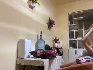 国产黄片 【情侣自拍】91小马哥大二学妹上小餐桌趴着沙发各种姿势 - 爱情岛-全网最全最新各类乱伦, 黑料,吃瓜系列免费视频网站