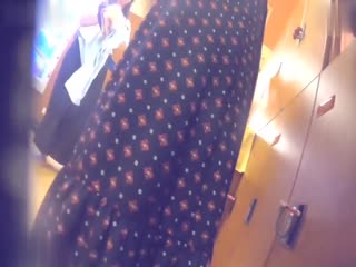 家庭乱伦 [偷拍系列]女孩带设备冒死潜入高校浴室！各个年轻漂亮大长腿 - 爱情岛-全网最全最新各类乱伦, 黑料,吃瓜系列免费视频网站