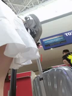 家庭乱伦 抄底系列抄底颜值堪比女明星的音乐学院女学生_性感白蕾丝内裤 - 爱情岛-全网最全最新各类乱伦, 黑料,吃瓜系列免费视频网站