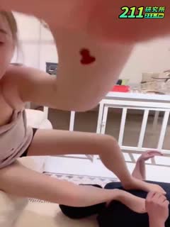 国产黄片 【美腿女王】调教来面试的试用期娇奴，肉丝高跟气场全开 - 爱情岛-全网最全最新各类乱伦, 黑料,吃瓜系列免费视频网站