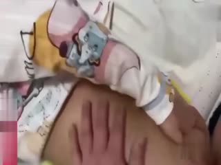 国产黄片 母子乱伦 爸爸在客厅喝酒 儿子潜入卧室吧妈妈操了-家庭乱伦 - 爱情岛-全网最全最新各类乱伦, 黑料,吃瓜系列免费视频网站
