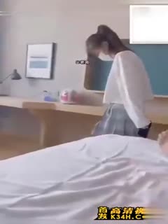 黑料吃瓜 武汉兄妹乱伦，哥哥趁父母不在让妹妹足交-家庭乱伦 - 爱情岛-全网最全最新各类乱伦, 黑料,吃瓜系列免费视频网站