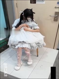 家庭乱伦 【内射萝莉】把丝袜萝莉妹带到出租房，让她体验一下内射的快感！ - 爱情岛-全网最全最新各类乱伦, 黑料,吃瓜系列免费视频网站