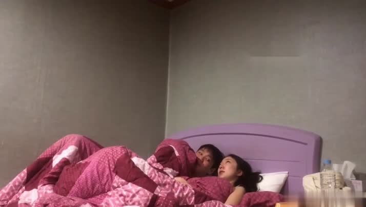 家庭乱伦 小胖约炮气质美少妇啪啪，套子破了精液流进逼里了 - 爱情岛-全网最全最新各类乱伦, 黑料,吃瓜系列免费视频网站