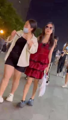家庭乱伦 高清原版惊喜发现!极品学妹无内逛街流着爱液_白裙美女无内流出精液 - 爱情岛-全网最全最新各类乱伦, 黑料,吃瓜系列免费视频网站