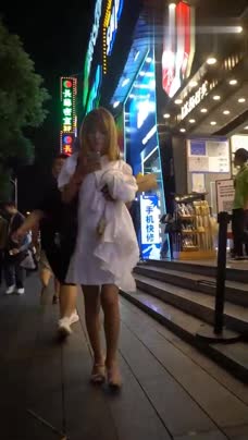 家庭乱伦 跟踪偷拍长裙气质妹_竟有意外惊喜_裸露的骚逼还有精液流出来看起来刚被中出 - 爱情岛-全网最全最新各类乱伦, 黑料,吃瓜系列免费视频网站
