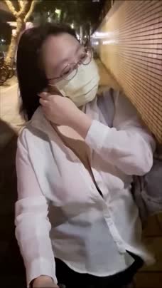 国产黄片 小学老师下班路上被家长抓到不检点露奶 - 爱情岛-全网最全最新各类乱伦, 黑料,吃瓜系列免费视频网站