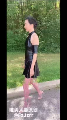 家庭乱伦 时髦熟女【唯美人妻】 公园理出，情趣丝袜车上就开始发骚，长凳椅大战，后入撕扯衣服骚爆了 - 爱情岛-全网最全最新各类乱伦, 黑料,吃瓜系列免费视频网站
