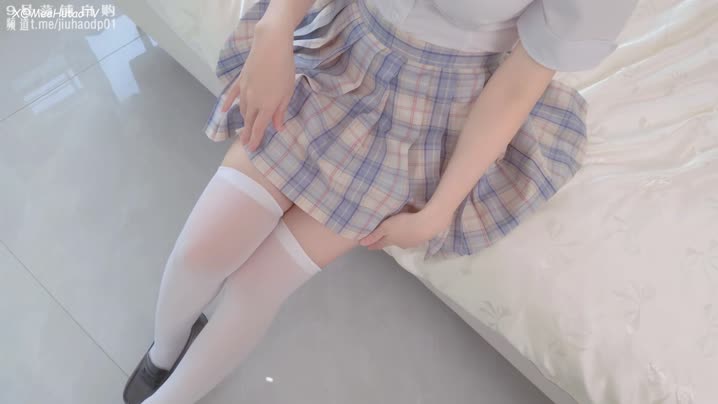家庭乱伦 ✅白虎嫩穴甜美小姐姐『米胡桃』白丝JK的足交侍奉，用小jio满足鸡鸡后无套中出，主人真的好坏 - 爱情岛-全网最全最新各类乱伦, 黑料,吃瓜系列免费视频网站